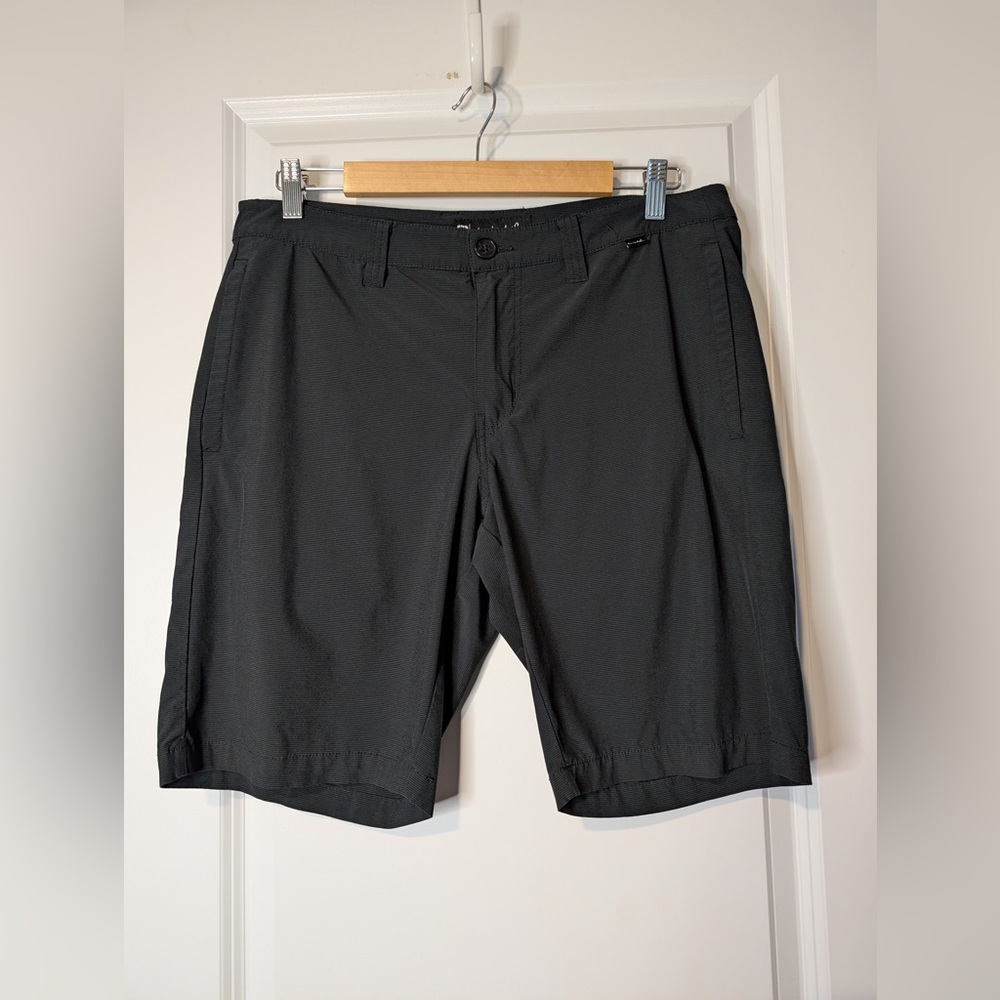 Travis Matthew Wanderlust Chino 9-Inch Shorts Black Size 32